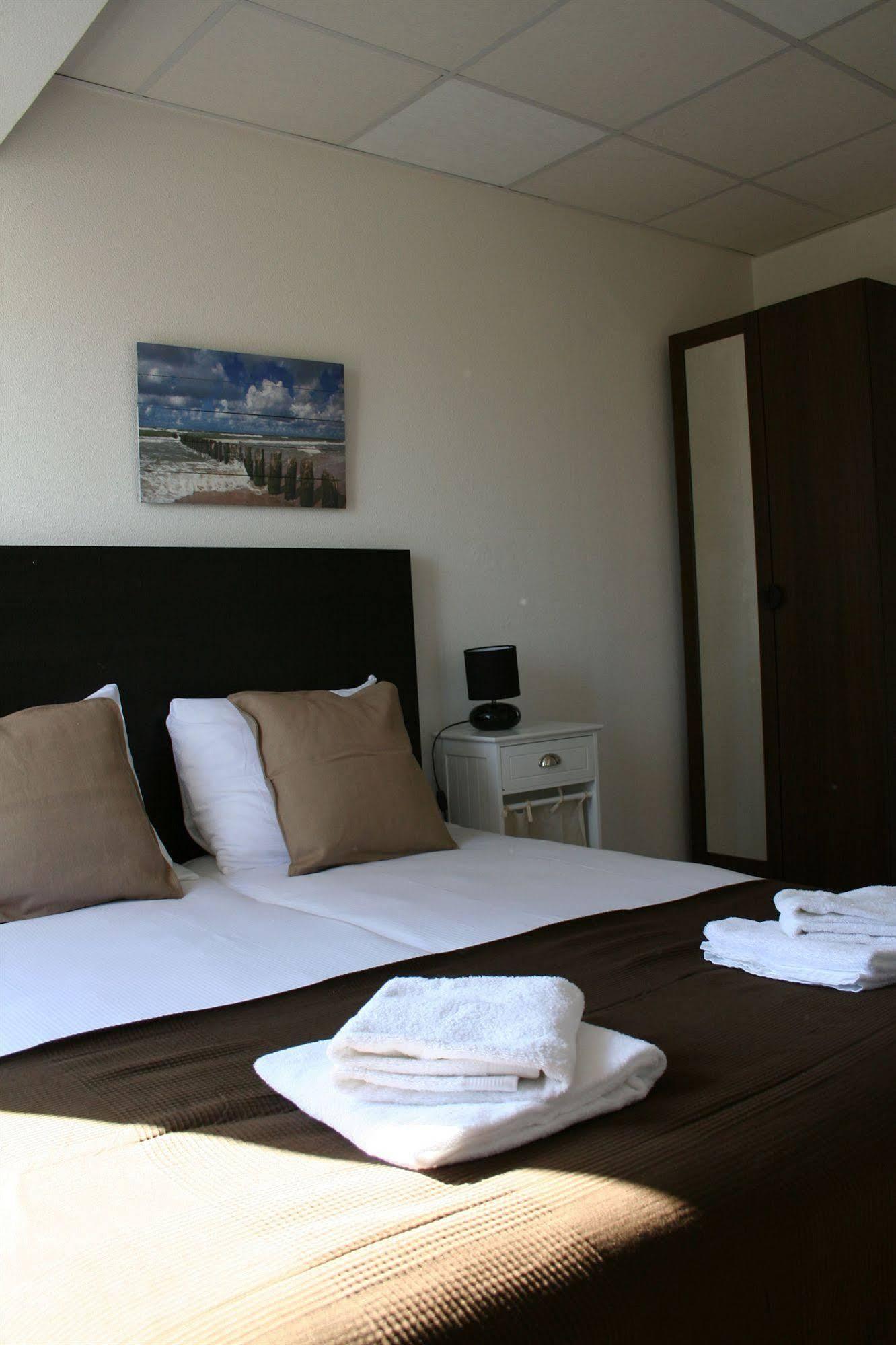 Hotel Breeburg แบร์เคน ภายนอก รูปภาพ